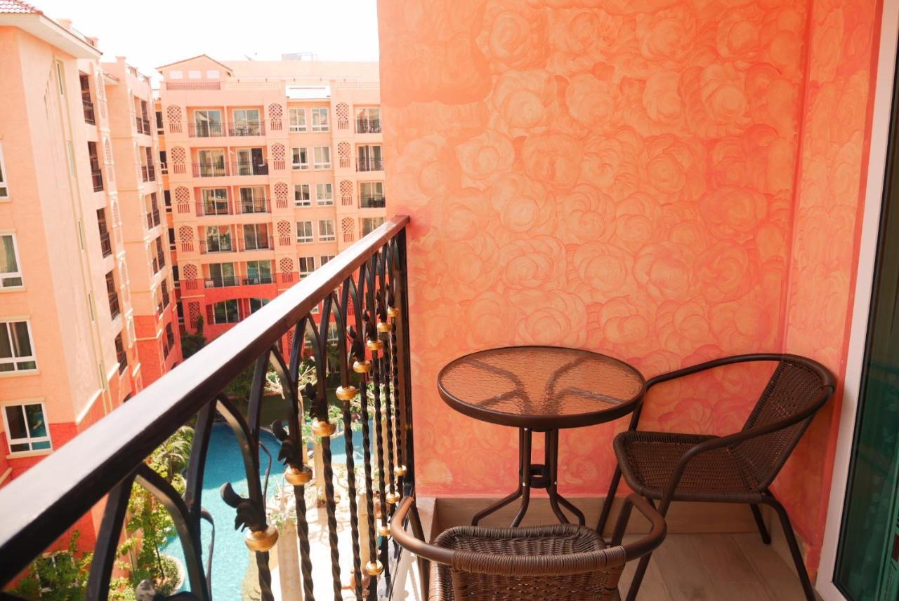 Seven Seas Resort Pattaya & Sofa Bed Джомтьєн-Біч Екстер'єр фото